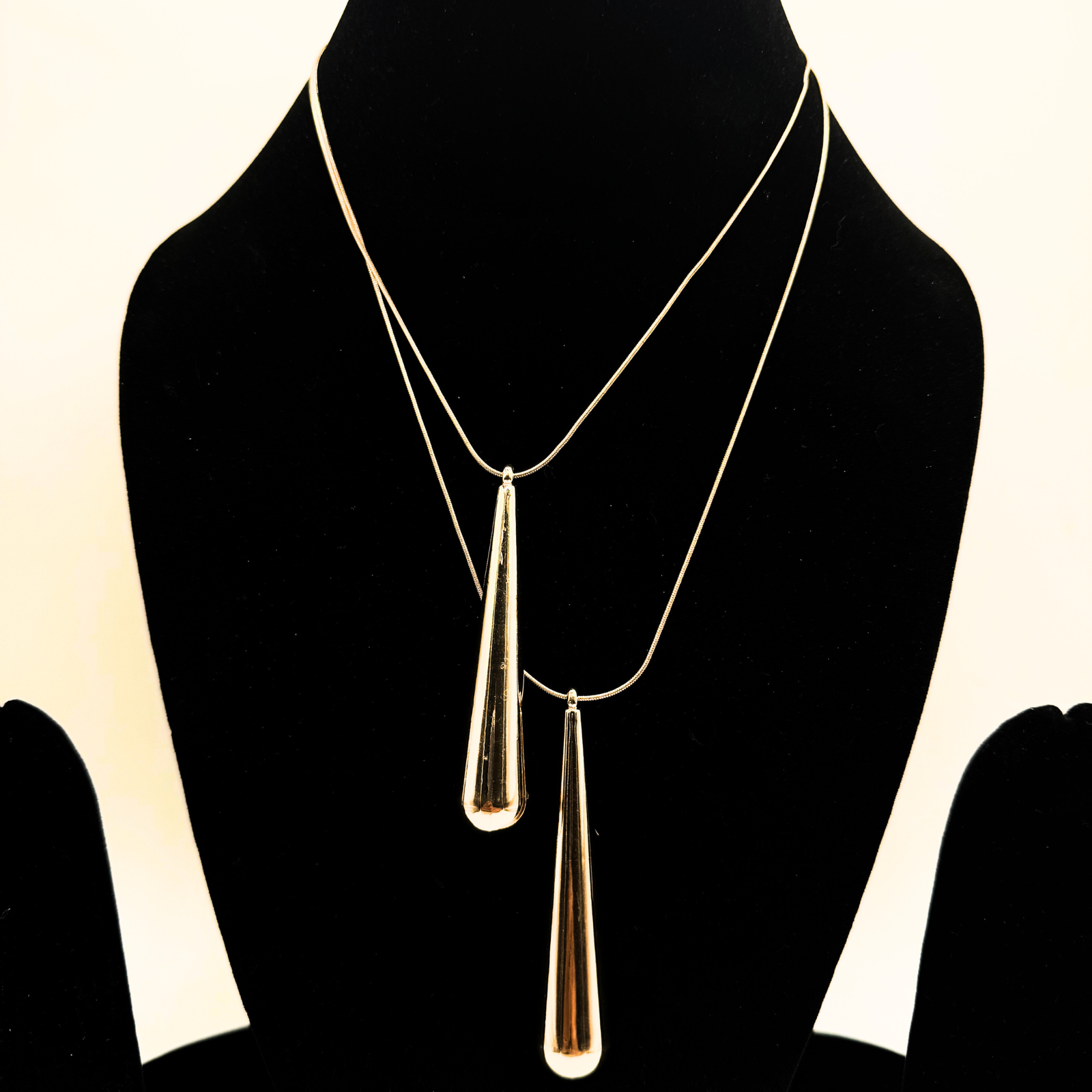 19 Minimalist Silver Drop Pendant Necklace Set - Image 1